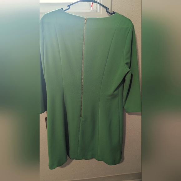 Knee length dress for sale - Picture 1 of 2